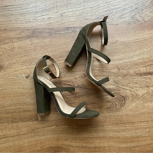 Shoes - Green suede chunky heels